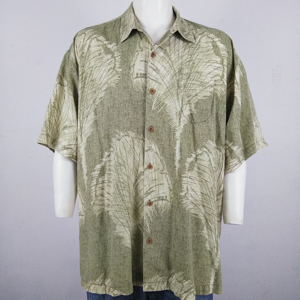 Tommy Bahama green 100% Silk vintage men's shirt